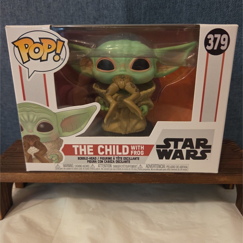 Funko Pop Star Wars The Child With Frog #379 Grogu Vinyl Figure MIB - Picture 7 of 16